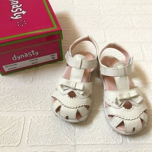 Dynasty Bow Sandals